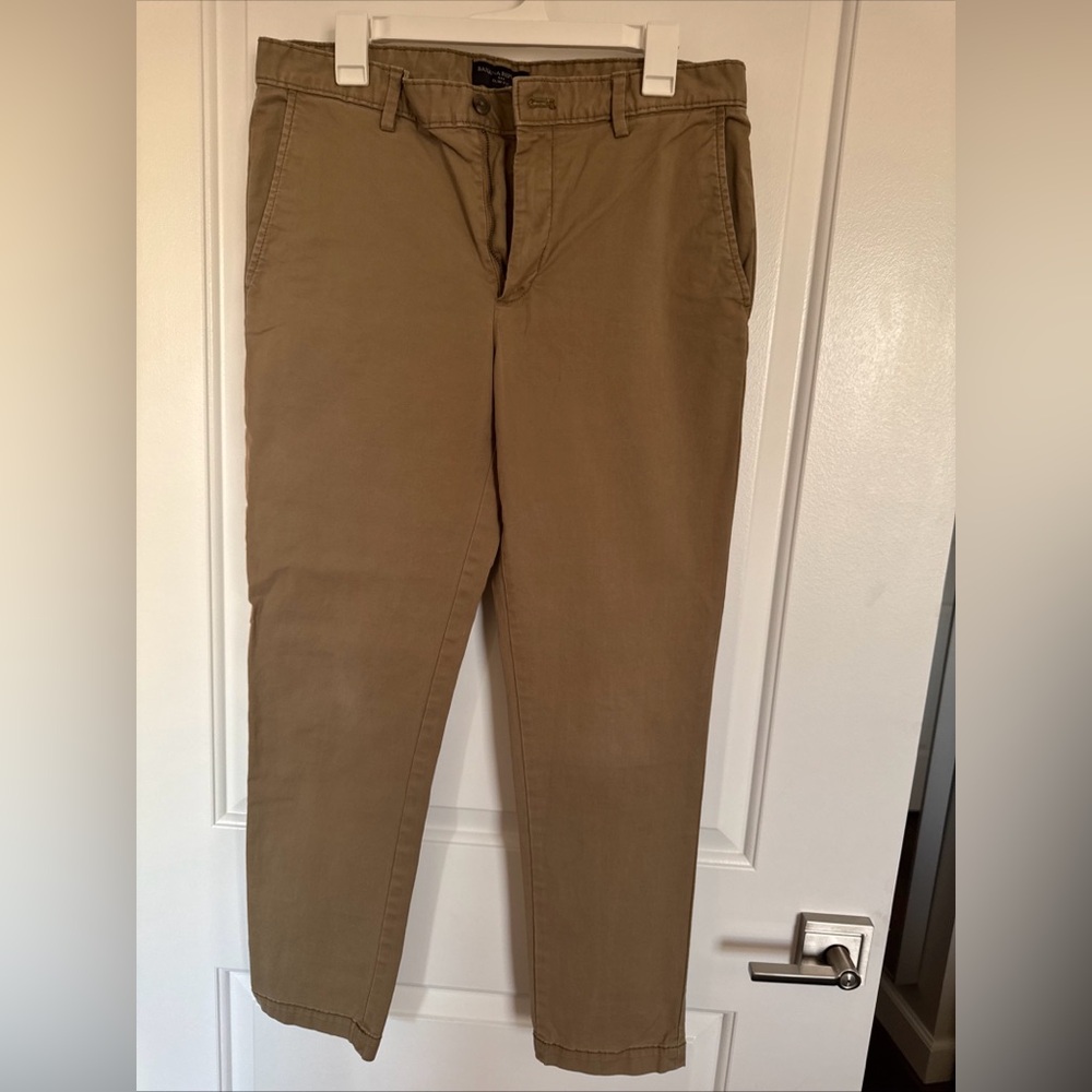 Banana republic slim lived in chino acorn 33x30
